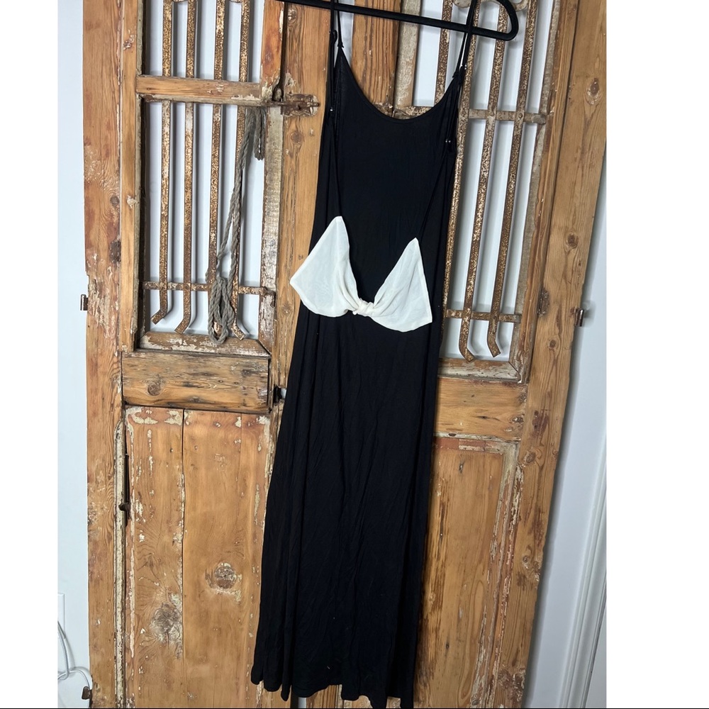 Open Back Bow Maxi - Picture 2 of 2